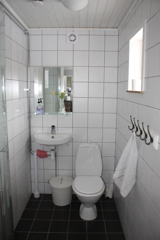 Oesjoenaes Hotel Tived Værelse billede